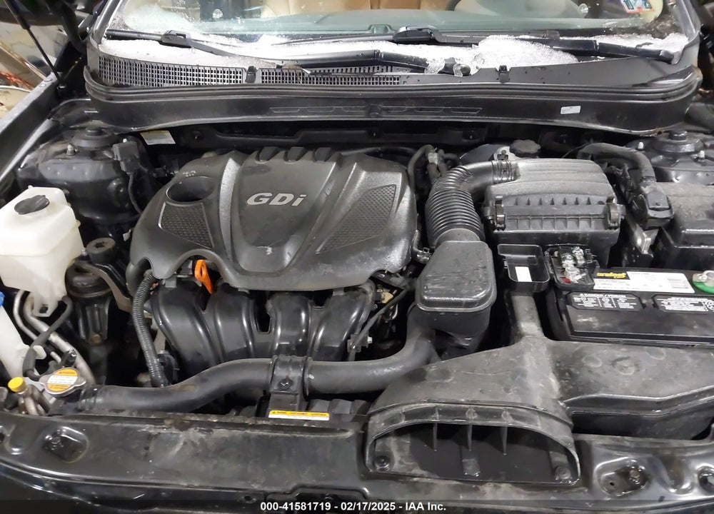 2011 HYUNDAI SONATA VIN: 5NPEB4AC4BH138775
