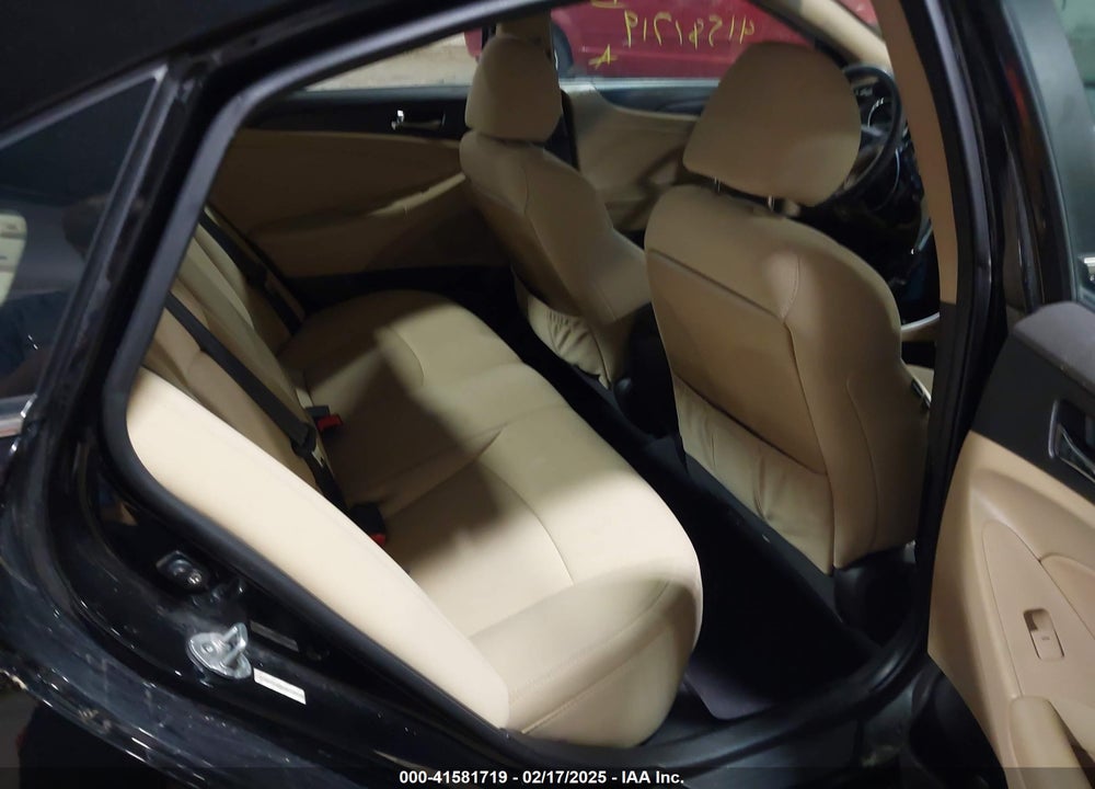2011 HYUNDAI SONATA VIN: 5NPEB4AC4BH138775