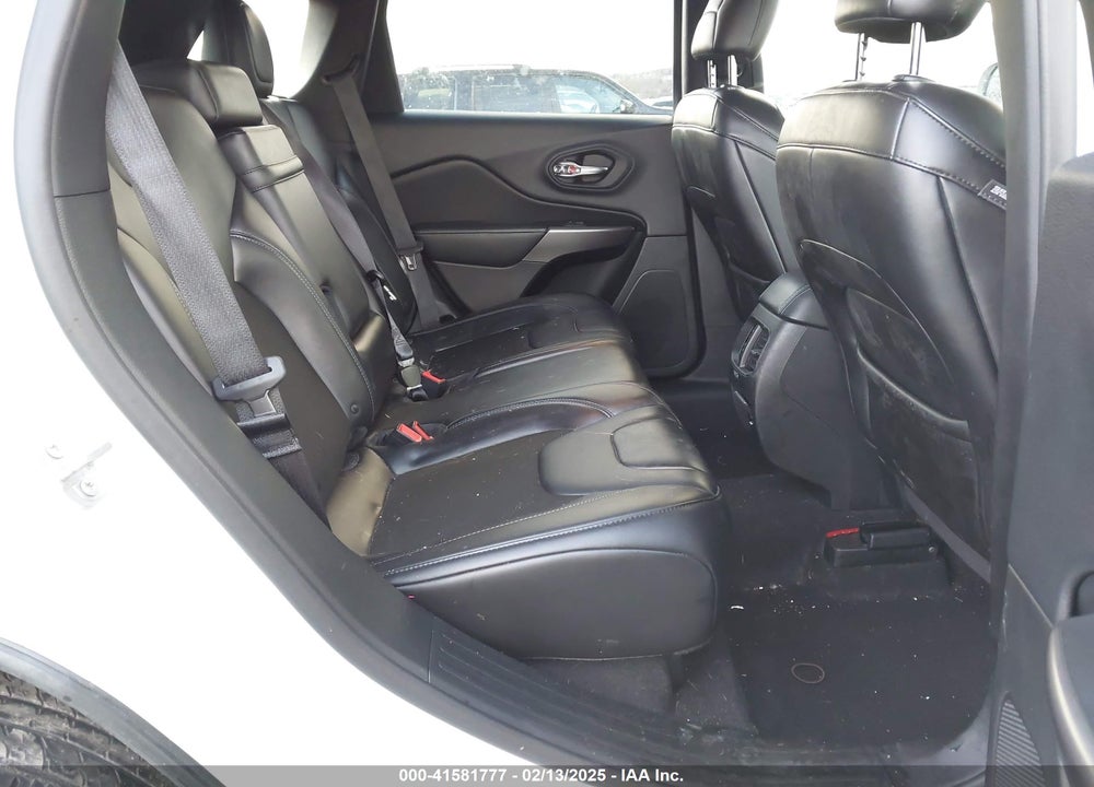 2019 JEEP CHEROKEE LATITUDE PLUS 4X4 VIN: 1C4PJMLX2KD254946