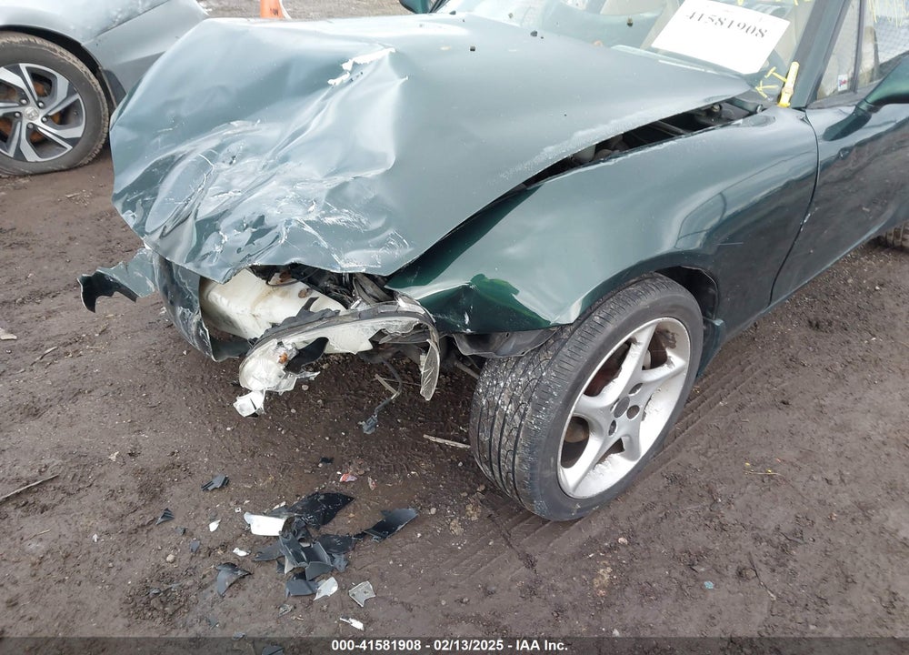 2002 MAZDA MX-5 MIATA CLOTH/LS/SE VIN: JM1NB353320232406