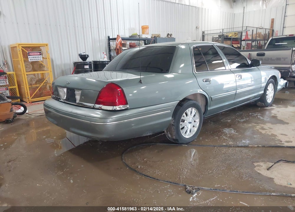 2005 FORD CROWN VICTORIA LX/LX SPORT VIN: 2FAFP74W05X124670