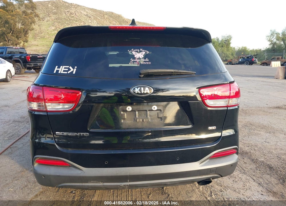 2017 KIA SORENTO 2.4L LX VIN: 5XYPG4A3XHG196349