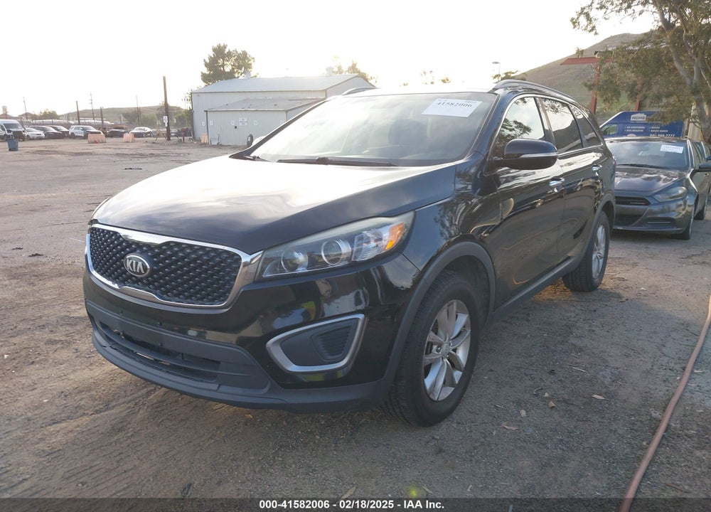2017 KIA SORENTO 2.4L LX VIN: 5XYPG4A3XHG196349