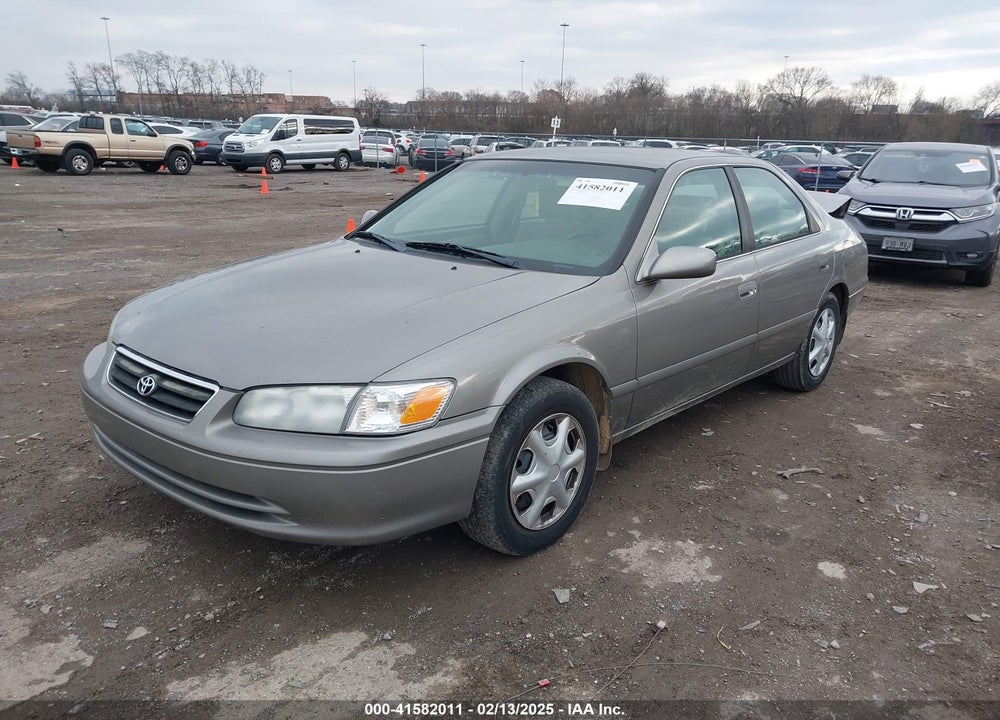 2001 TOYOTA CAMRY CE VIN: 4T1BG22K91U081018