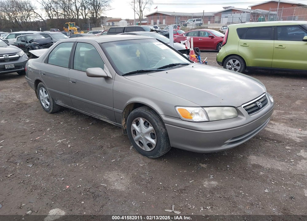 2001 TOYOTA CAMRY CE VIN: 4T1BG22K91U081018