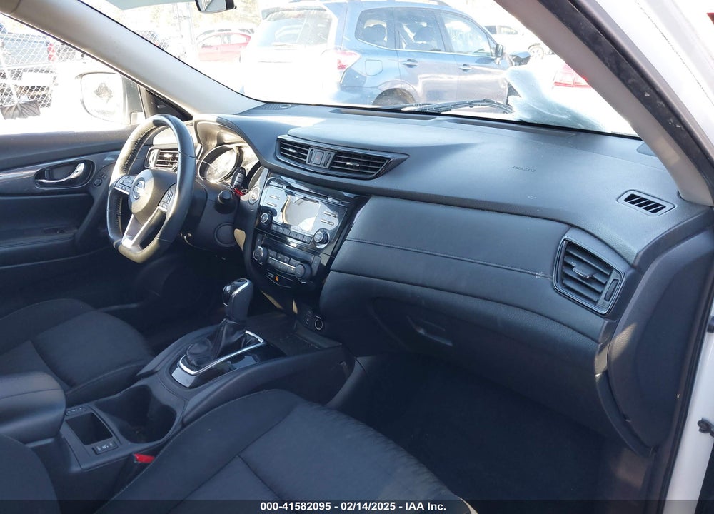 2017 NISSAN ROGUE SV VIN: KNMAT2MV3HP582322