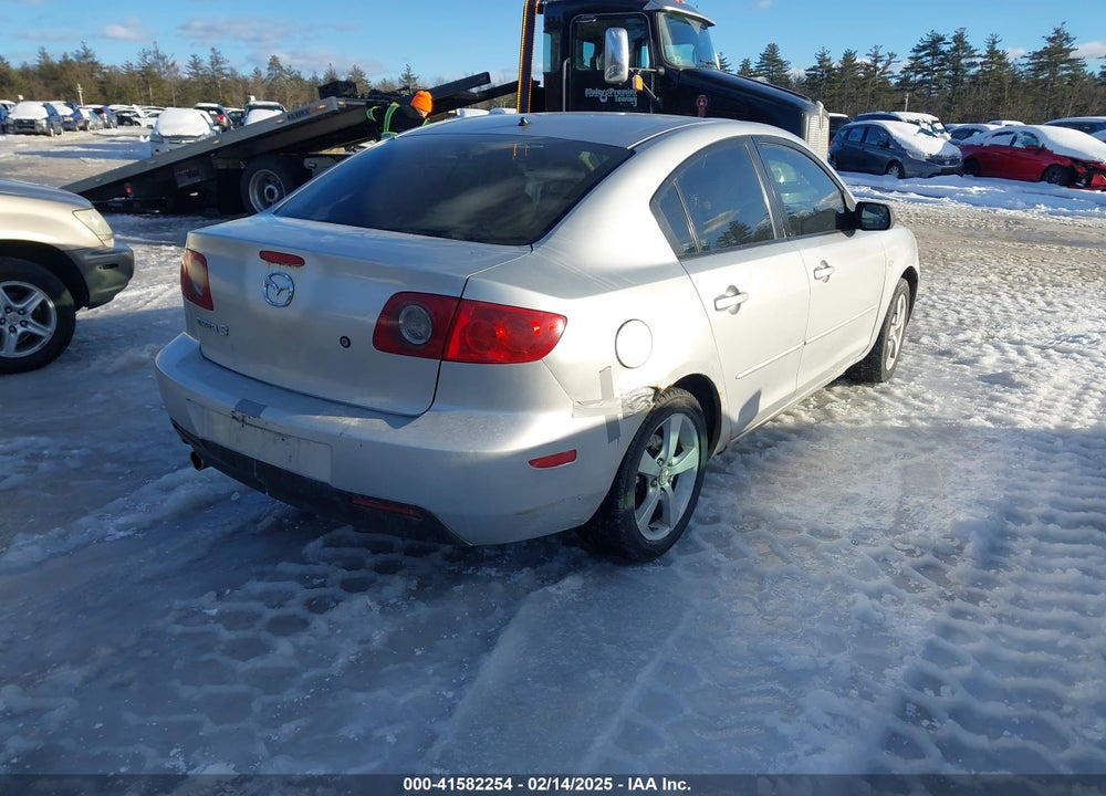 2005 MAZDA MAZDA3 VIN: JM1BK12F451344345