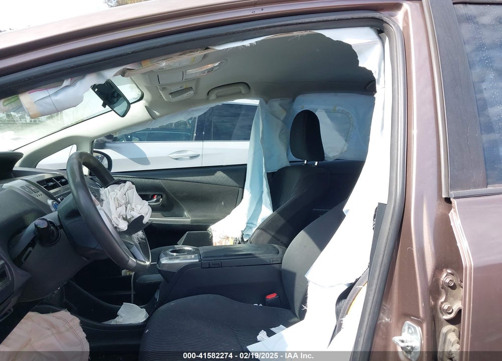2015 TOYOTA PRIUS V VIN: JTDZN3EU4FJ040526