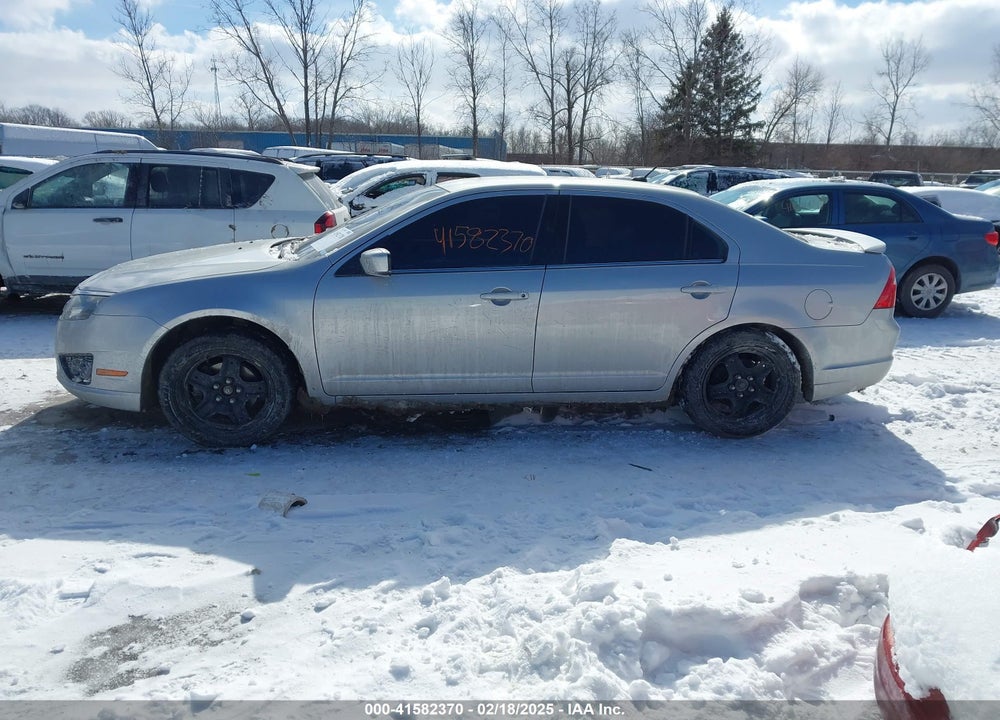 2010 FORD FUSION VIN: 3FAHP0HA8AR401072