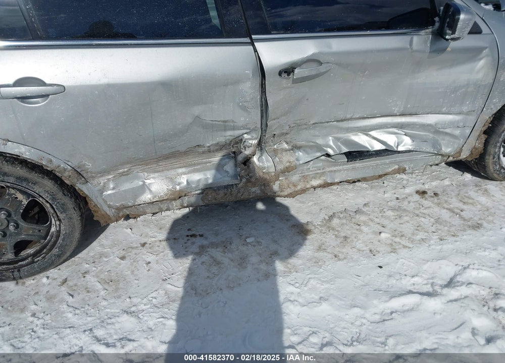 2010 FORD FUSION VIN: 3FAHP0HA8AR401072