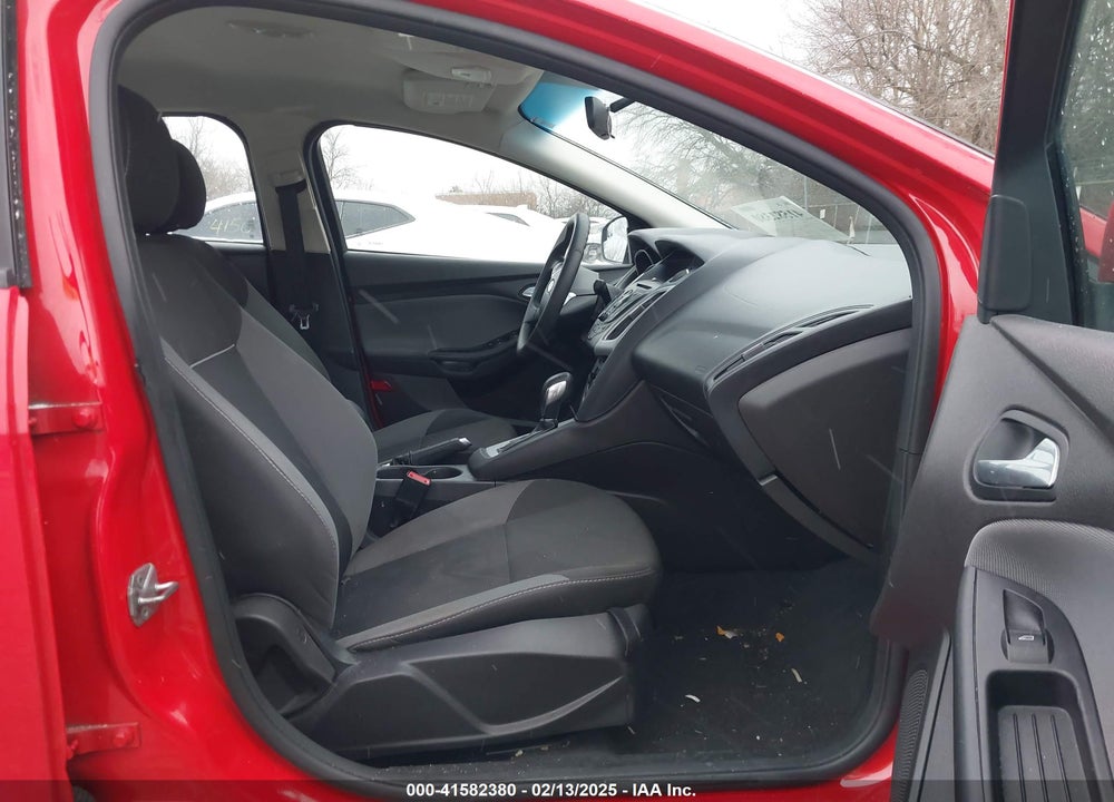 2014 FORD FOCUS VIN: 1FADP3F21EL167115