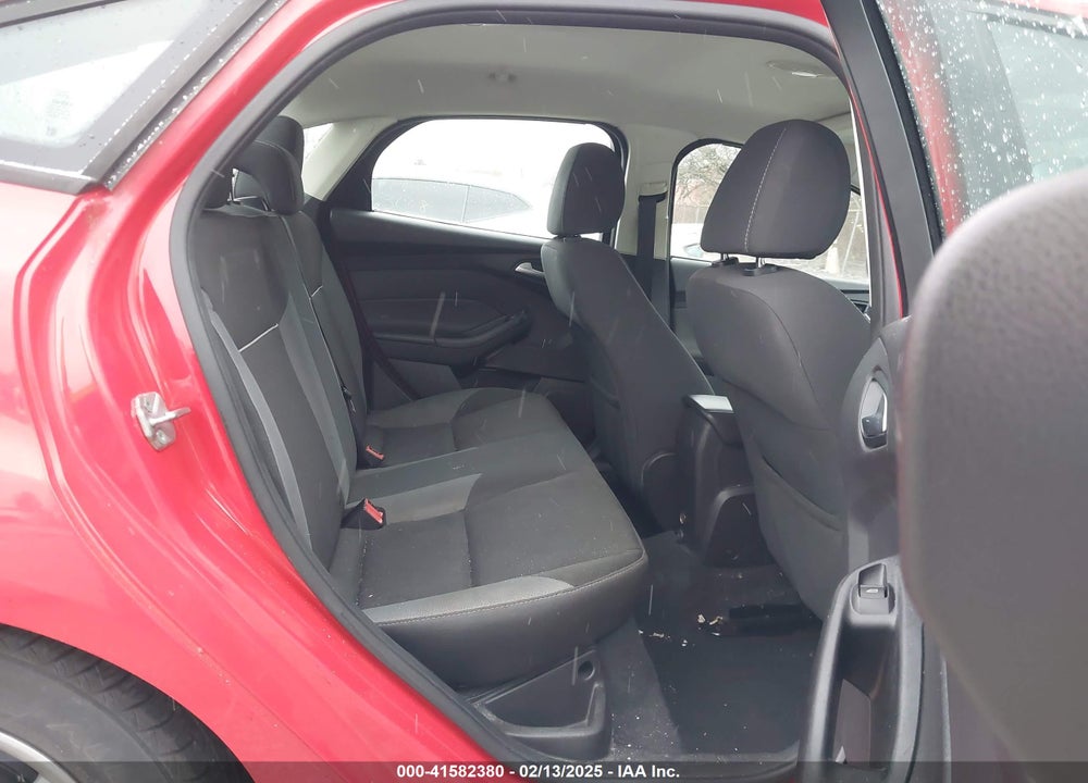 2014 FORD FOCUS VIN: 1FADP3F21EL167115