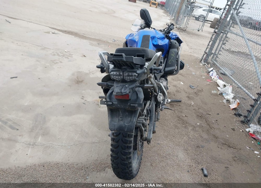 2012 YAMAHA XT1200Z VIN: JYADP03E2CA000032