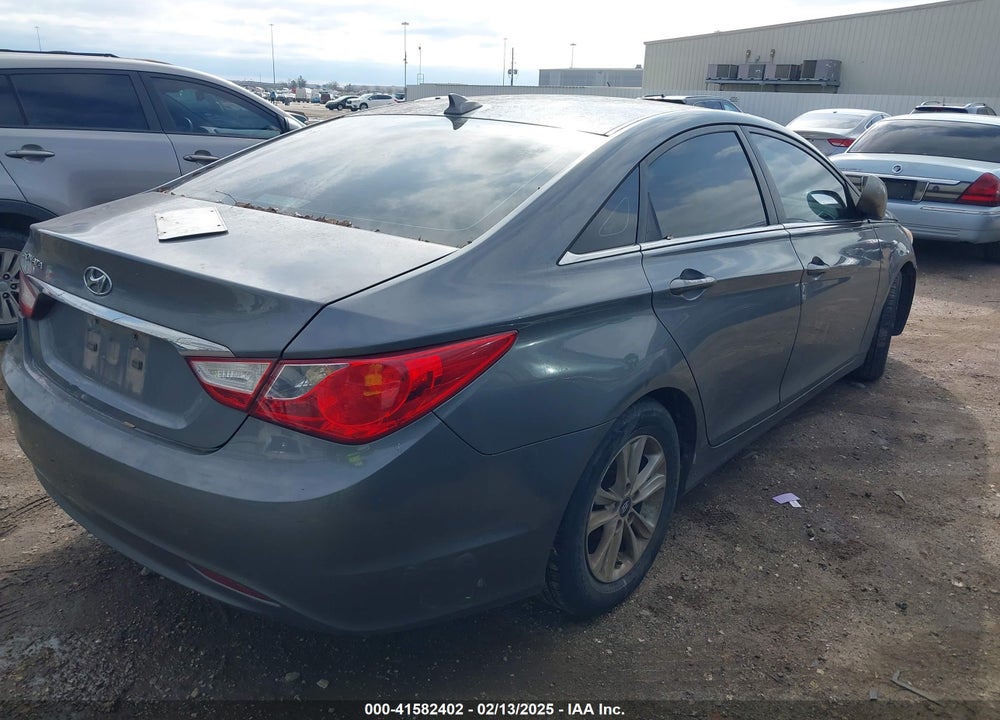 2013 HYUNDAI SONATA VIN: 5NPEB4AC9DH781562