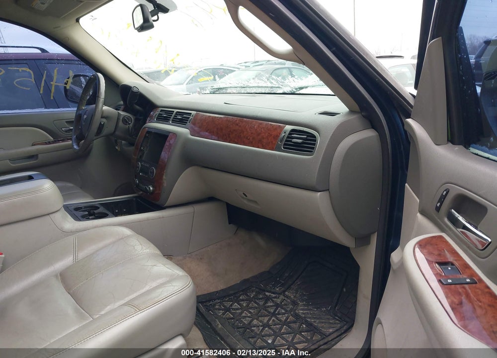 2007 CHEVROLET TAHOE LT VIN: 1GNFK13017R233050