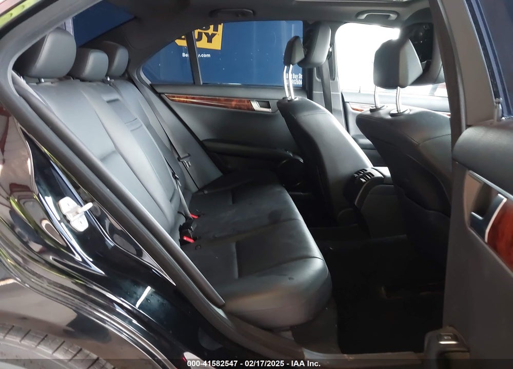 2012 MERCEDES-BENZ C 250 LUXURY/SPORT VIN: WDDGF4HB5CA618123