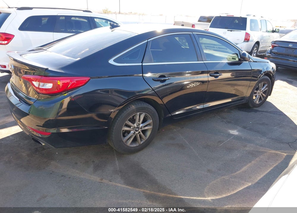 2016 HYUNDAI SONATA VIN: 5NPE24AF1GH352186
