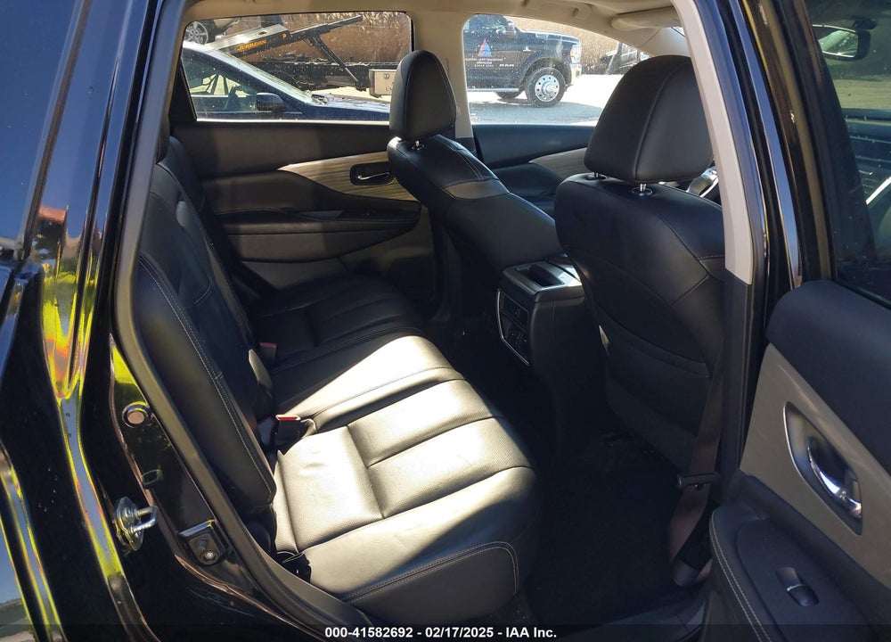 2015 NISSAN MURANO VIN: 5N1AZ2MH7FN225786
