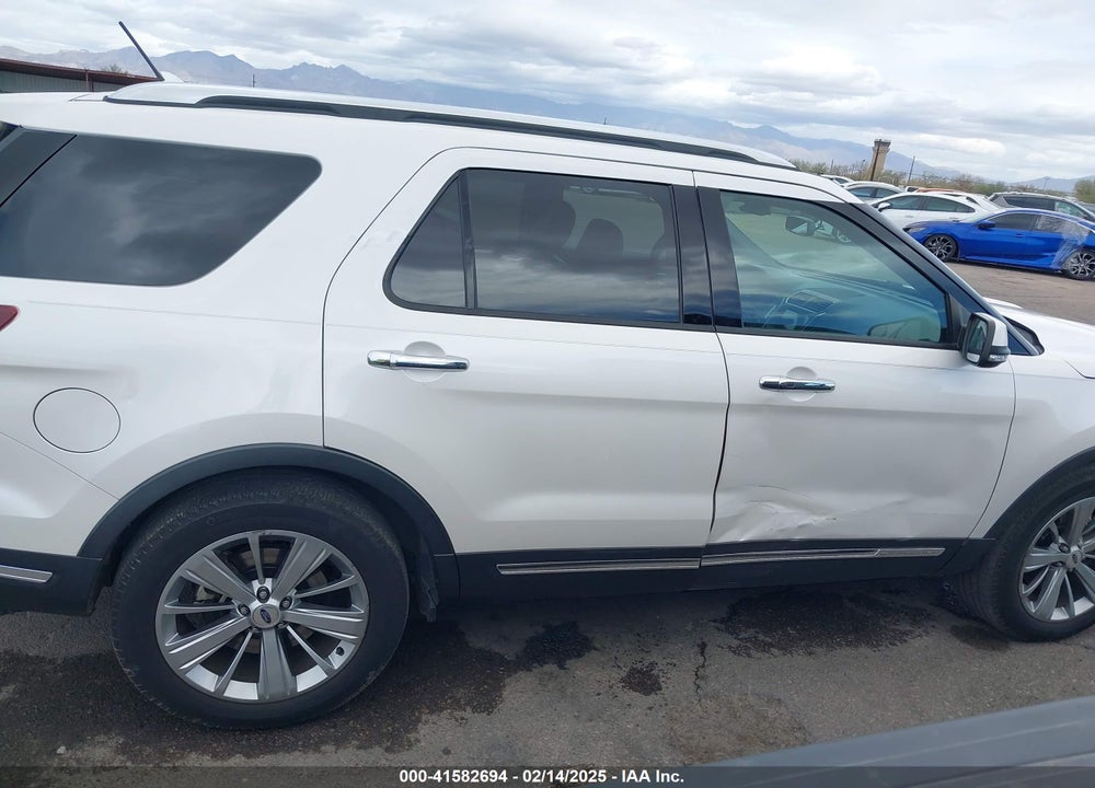 2018 FORD EXPLORER LIMITED VIN: 1FM5K7F82JGB65915