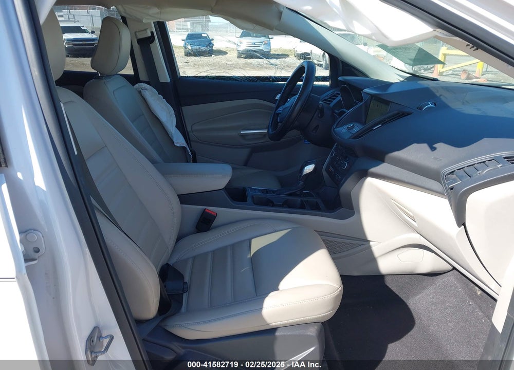 2019 FORD ESCAPE VIN: 1FMCU0HD5KUA74823