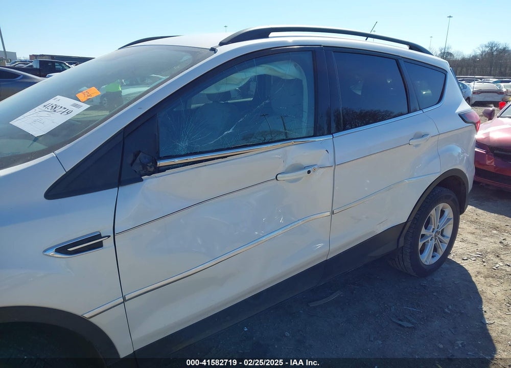 2019 FORD ESCAPE VIN: 1FMCU0HD5KUA74823