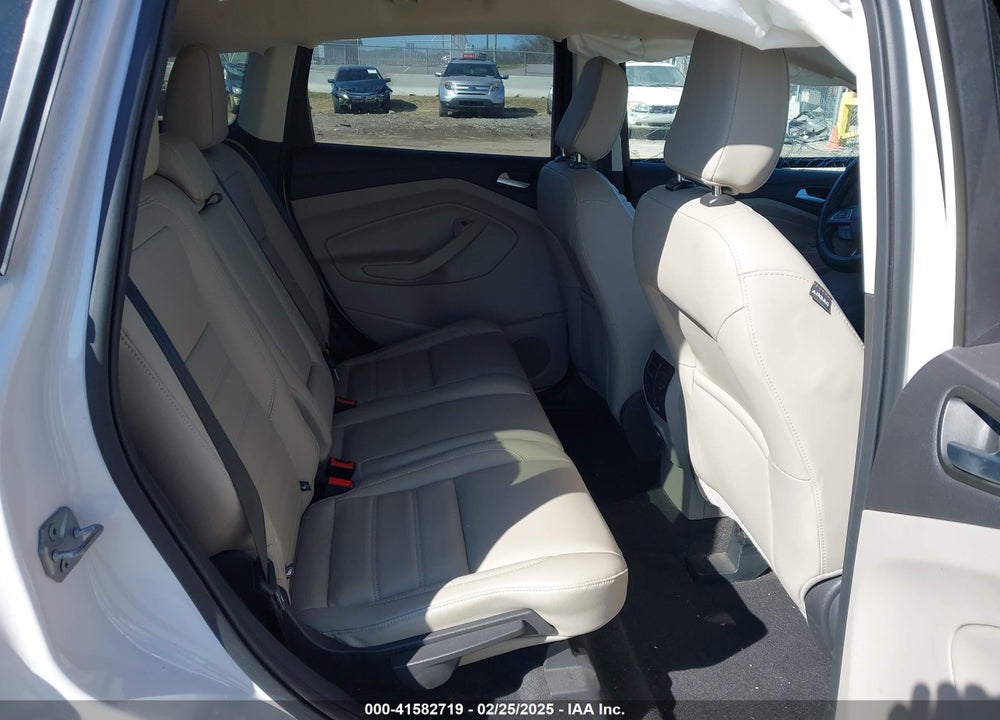 2019 FORD ESCAPE VIN: 1FMCU0HD5KUA74823