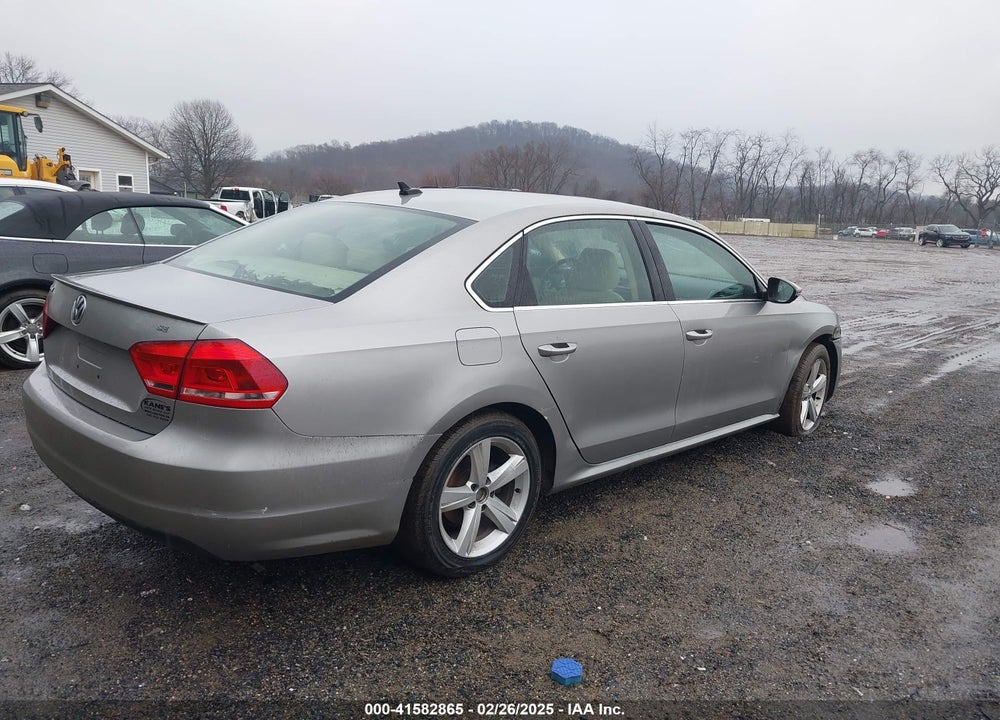 2012 VOLKSWAGEN PASSAT VIN: 1VWBH7A39CC108345