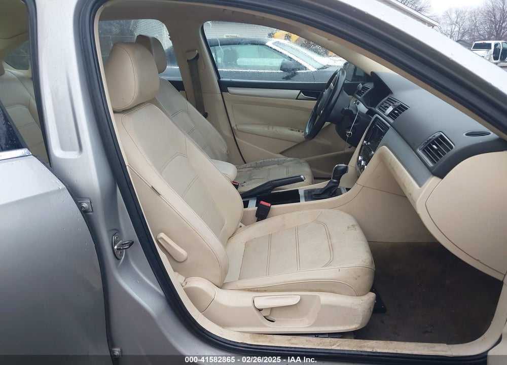 2012 VOLKSWAGEN PASSAT VIN: 1VWBH7A39CC108345