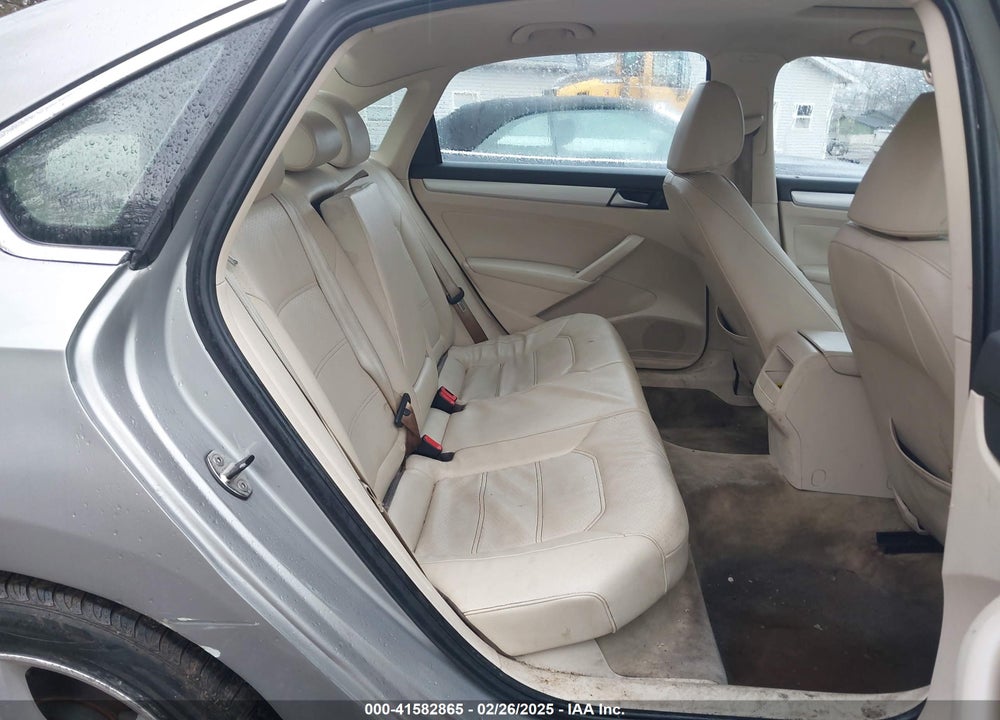 2012 VOLKSWAGEN PASSAT VIN: 1VWBH7A39CC108345