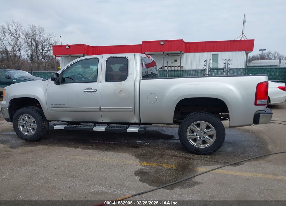2010 GMC SIERRA 1500 SLE VIN: 1GTSKVE3XAZ276251