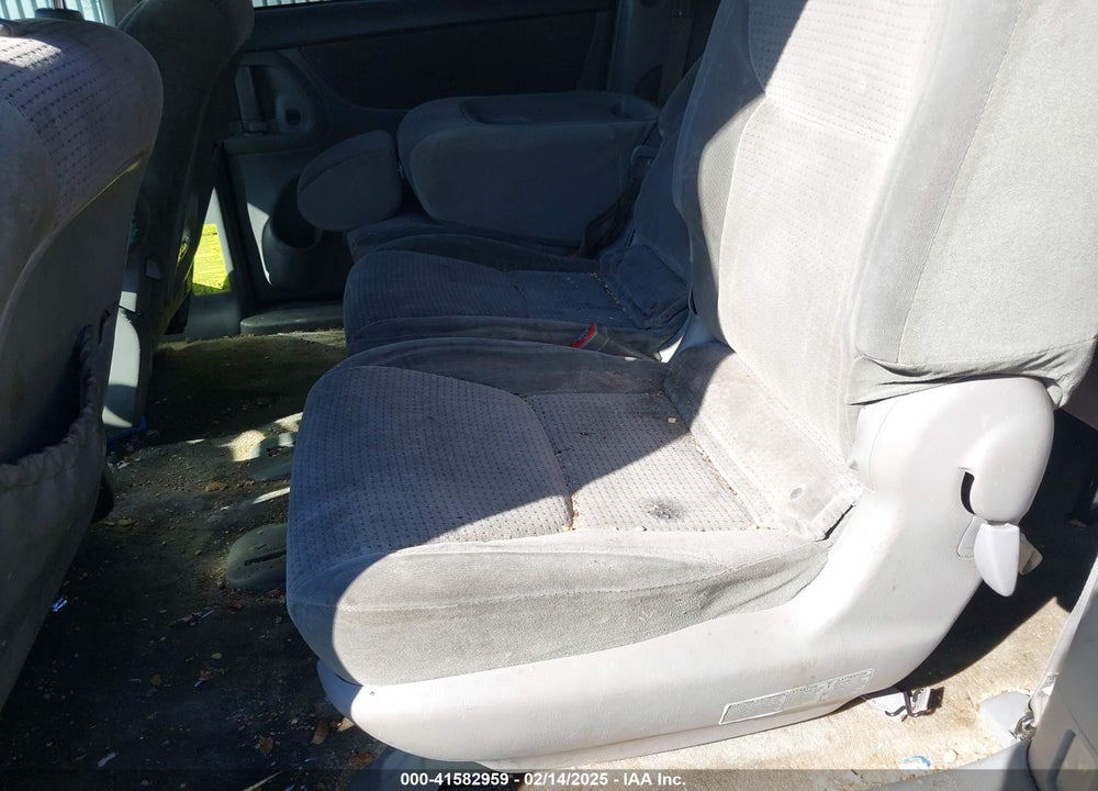 2006 TOYOTA SIENNA LE VIN: 5TDZA23C46S537949
