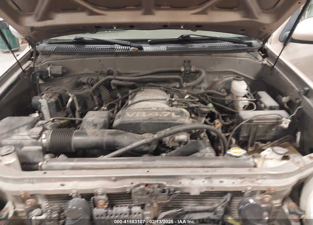 2002 TOYOTA SEQUOIA SR5 V8 VIN: 5TDBT44A52S134819