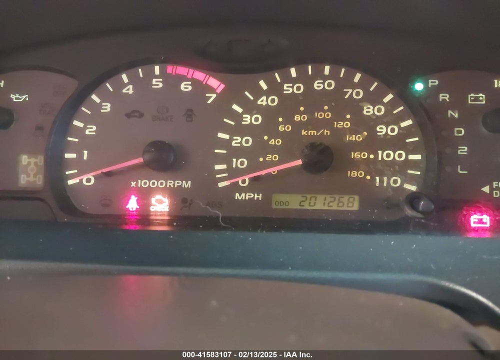 2002 TOYOTA SEQUOIA SR5 V8 VIN: 5TDBT44A52S134819