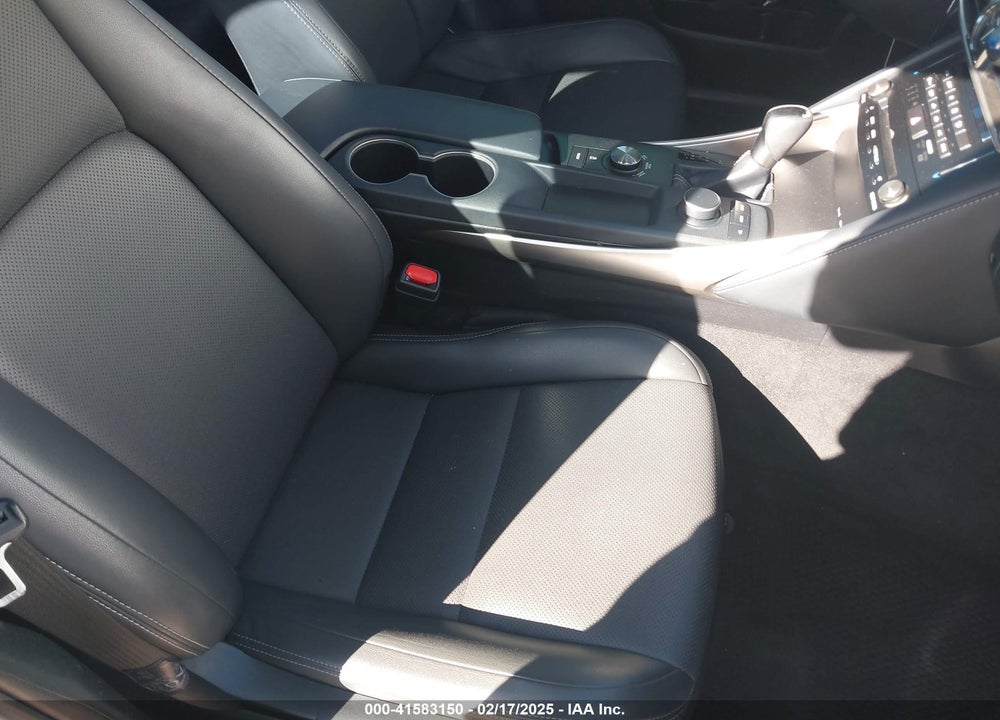 2017 LEXUS IS 200T VIN: JTHBA1D24H5038884