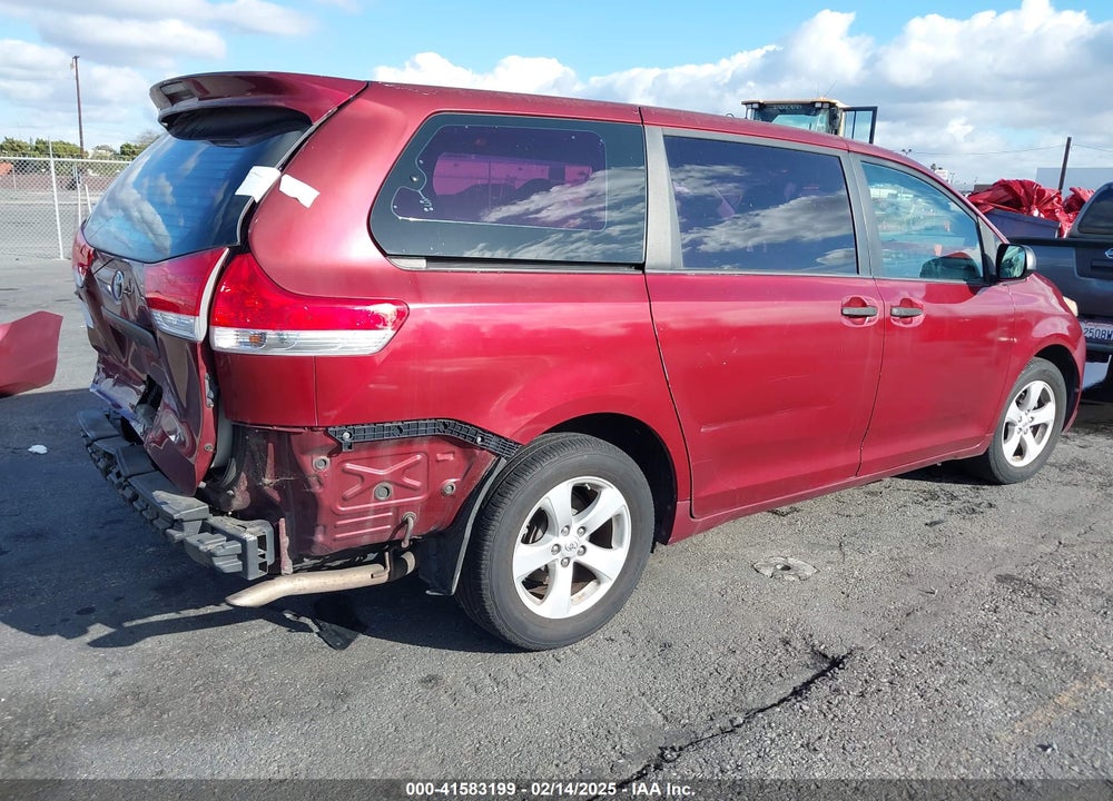 2011 TOYOTA SIENNA VIN: 5TDKA3DC6BS005067
