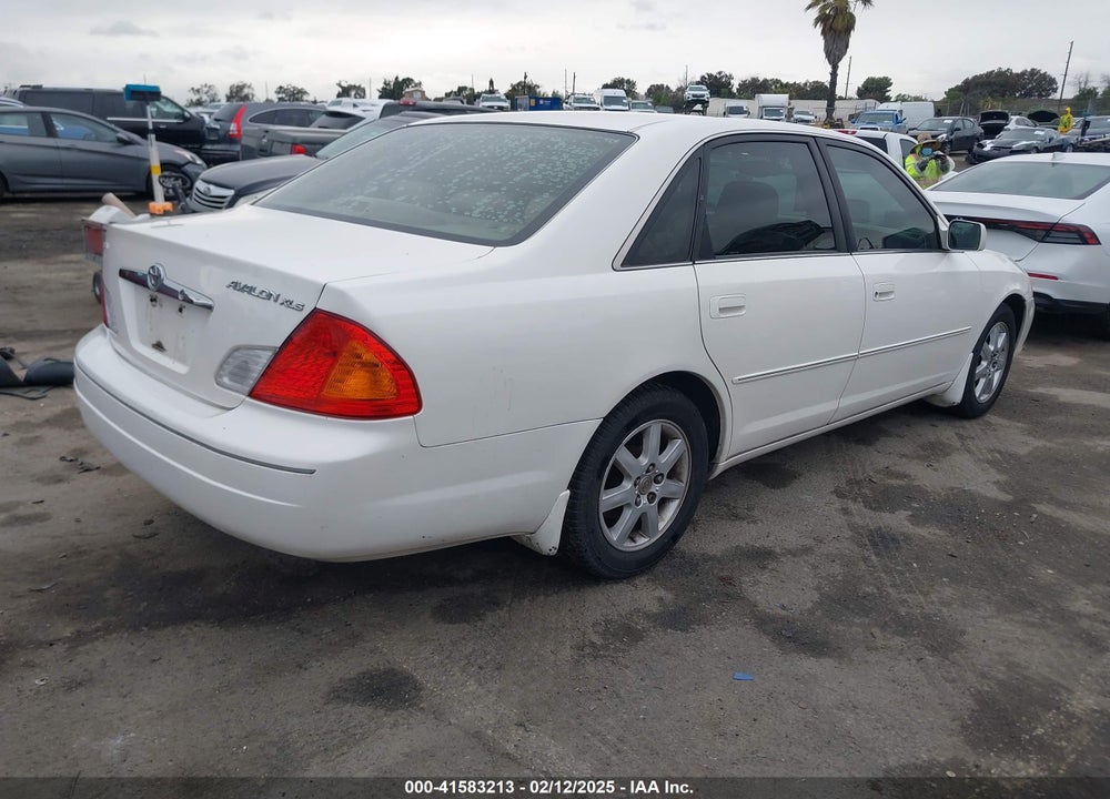 2001 TOYOTA AVALON XLS VIN: 4T1BF28B01U145585