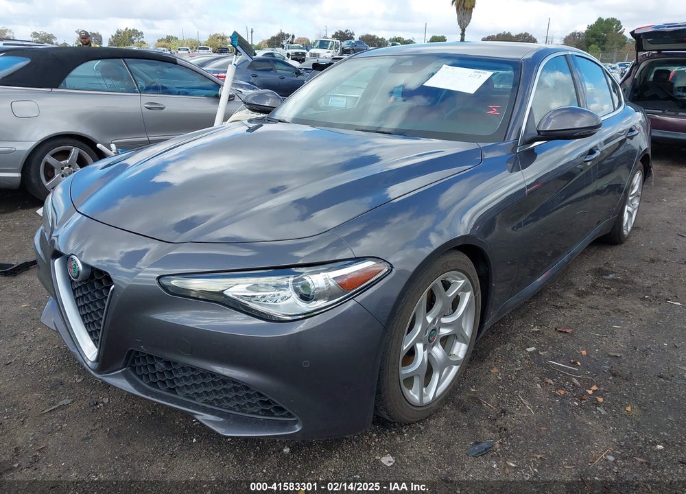 2018 ALFA ROMEO GIULIA VIN: ZARFAECN3J7592195