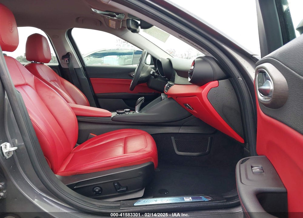 2018 ALFA ROMEO GIULIA VIN: ZARFAECN3J7592195