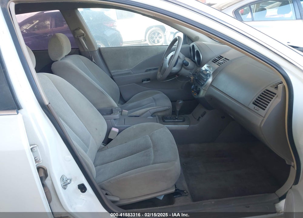 2004 NISSAN ALTIMA 2.5 S VIN: 1N4AL11D54C125282