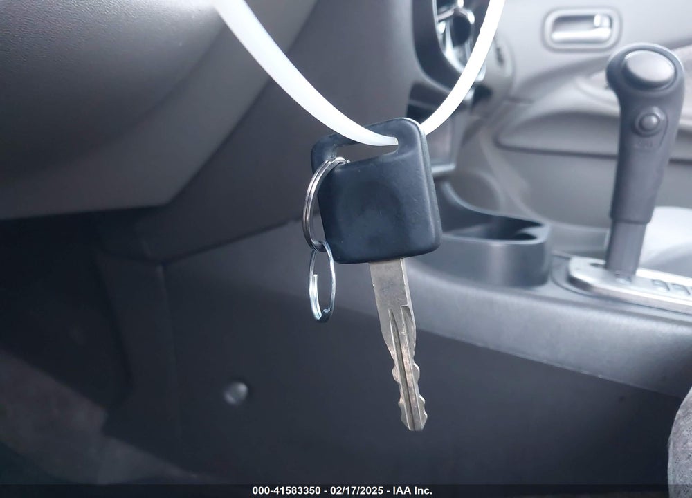 2005 NISSAN SENTRA VIN: 3N1CB51D25L469612