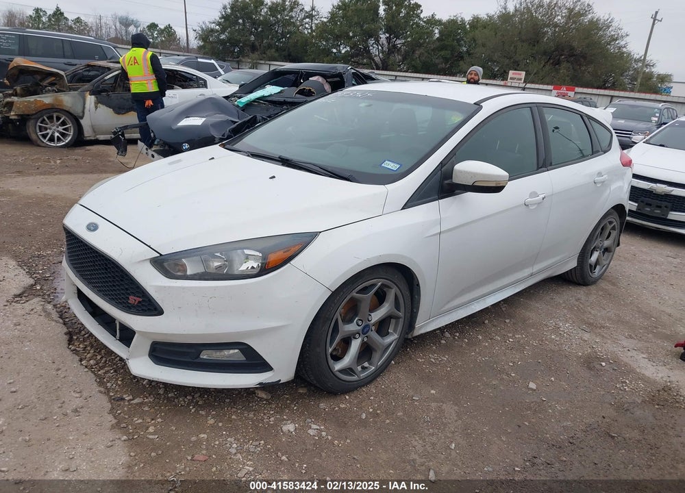 2015 FORD FOCUS ST VIN: 1FADP3L91FL268867