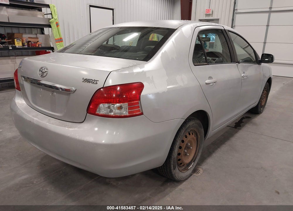 2009 TOYOTA YARIS VIN: JTDBT903391338448