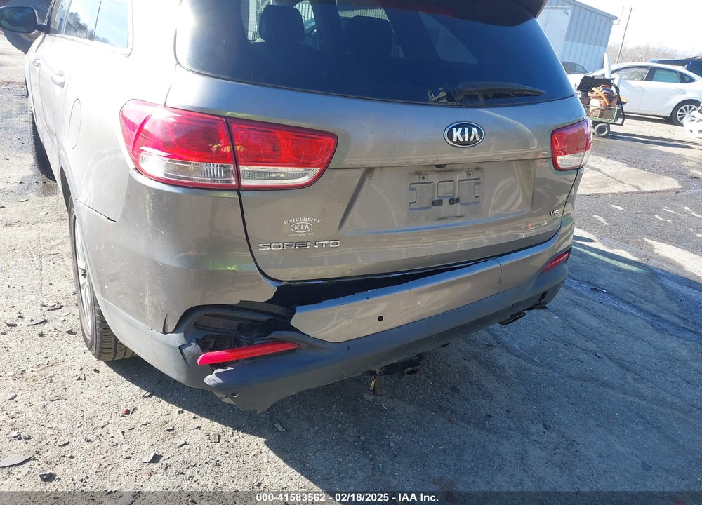 2016 KIA SORENTO 3.3L LX VIN: 5XYPGDA54GG175092