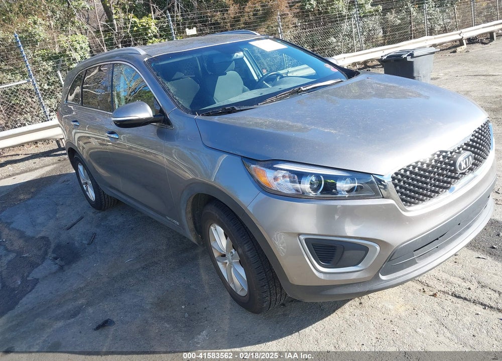 2016 KIA SORENTO 3.3L LX VIN: 5XYPGDA54GG175092