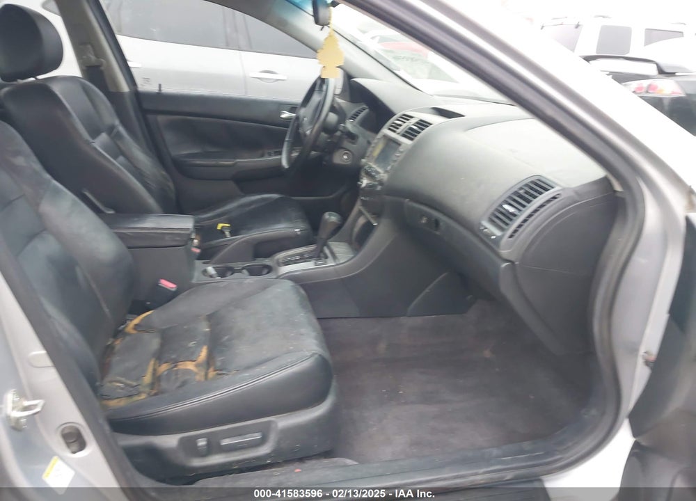 2004 HONDA ACCORD 3.0 EX VIN: 1HGCM66834A011660