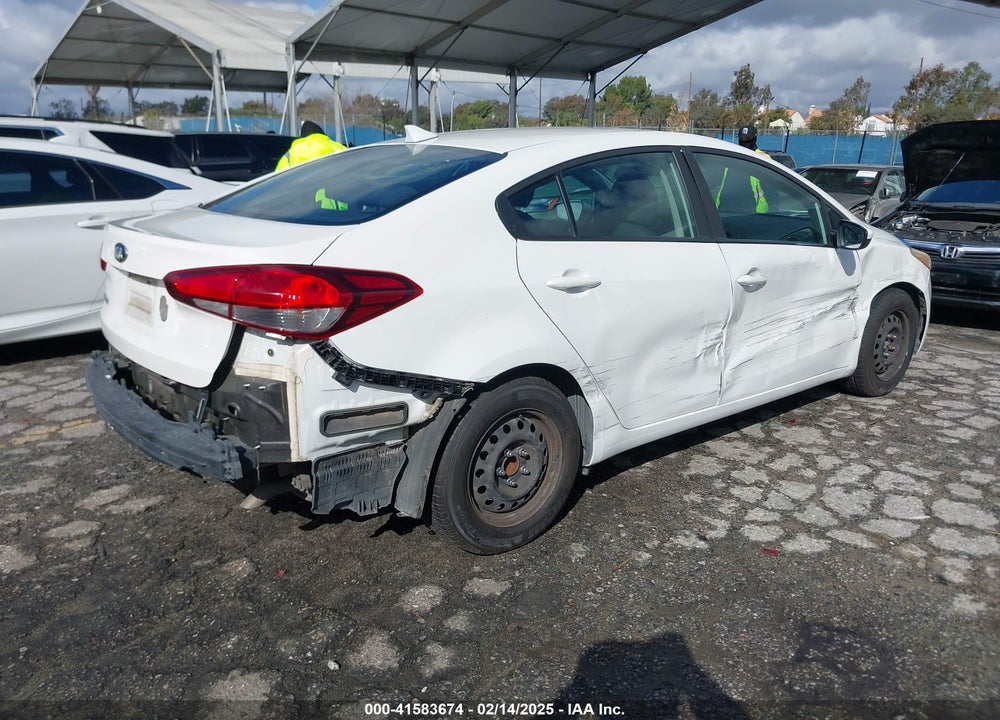 2017 KIA FORTE VIN: 3KPFL4A7XHE161687