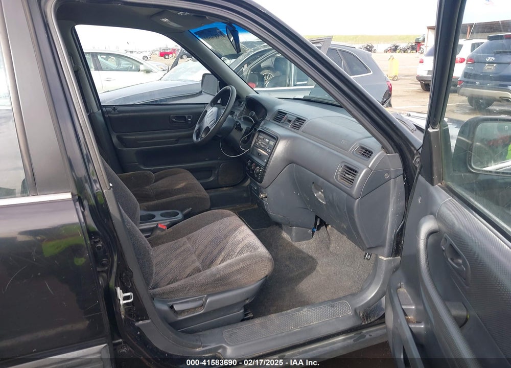 2001 HONDA CR-V VIN: JHLRD18451C038058