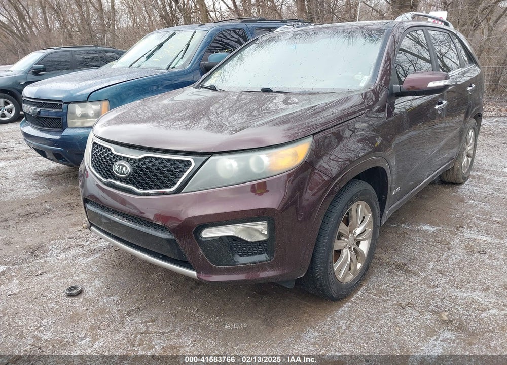 2011 KIA SORENTO SX V6 VIN: 5XYKWDA21BG110406