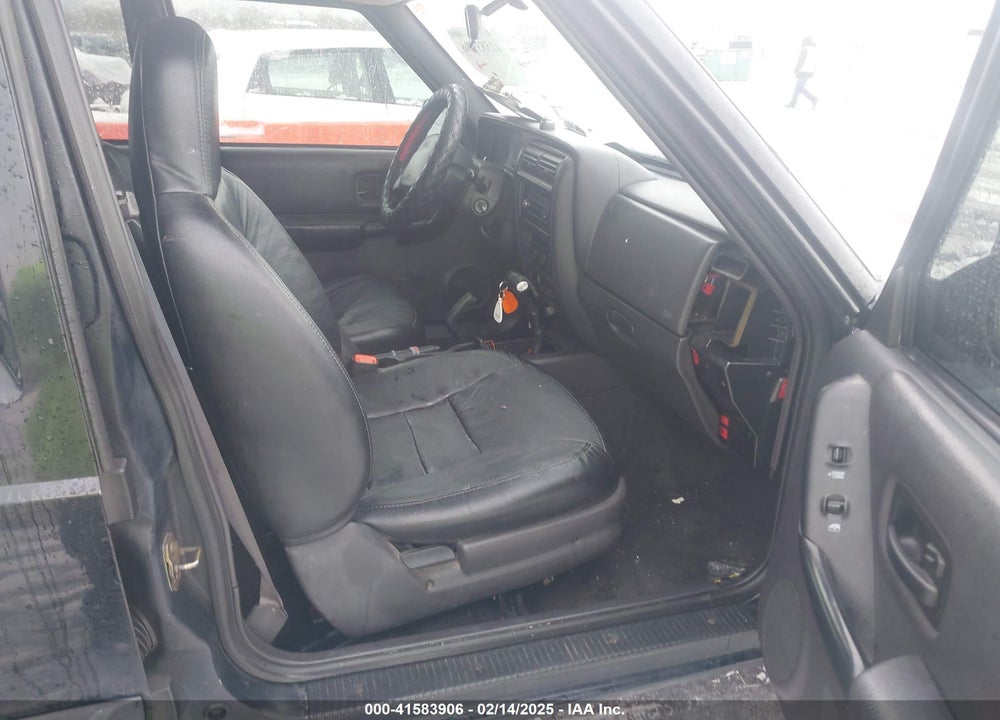 2001 JEEP CHEROKEE SPORT VIN: 1J4FF48S41L590848