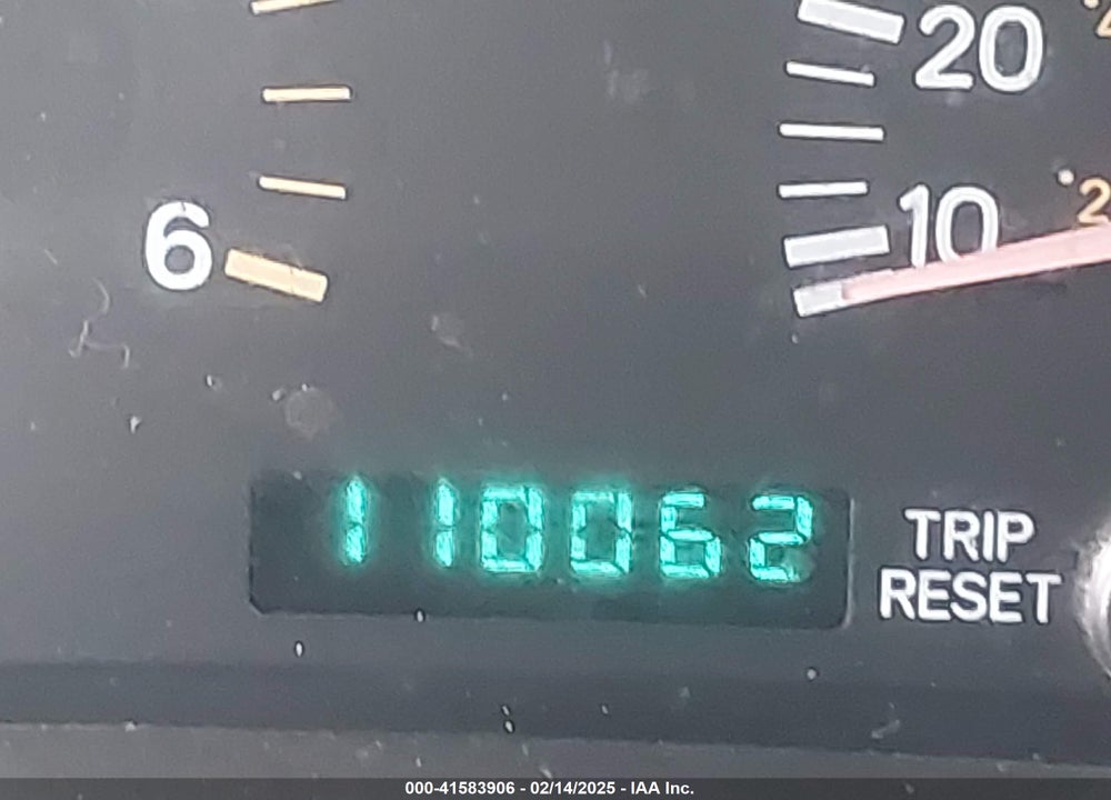 2001 JEEP CHEROKEE SPORT VIN: 1J4FF48S41L590848